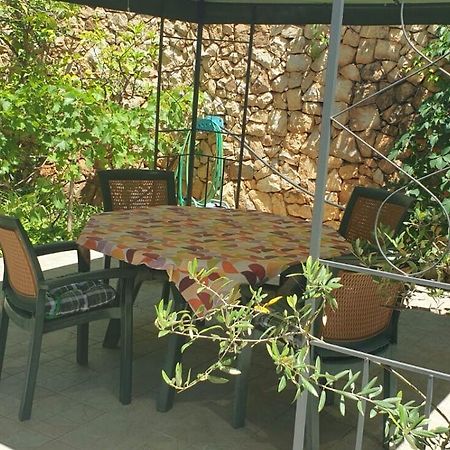 Apartments Biserka - 50 M From Beach Trogir Dış mekan fotoğraf