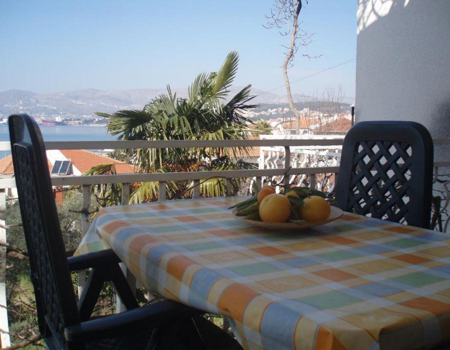 Apartments Biserka - 50 M From Beach Trogir Dış mekan fotoğraf