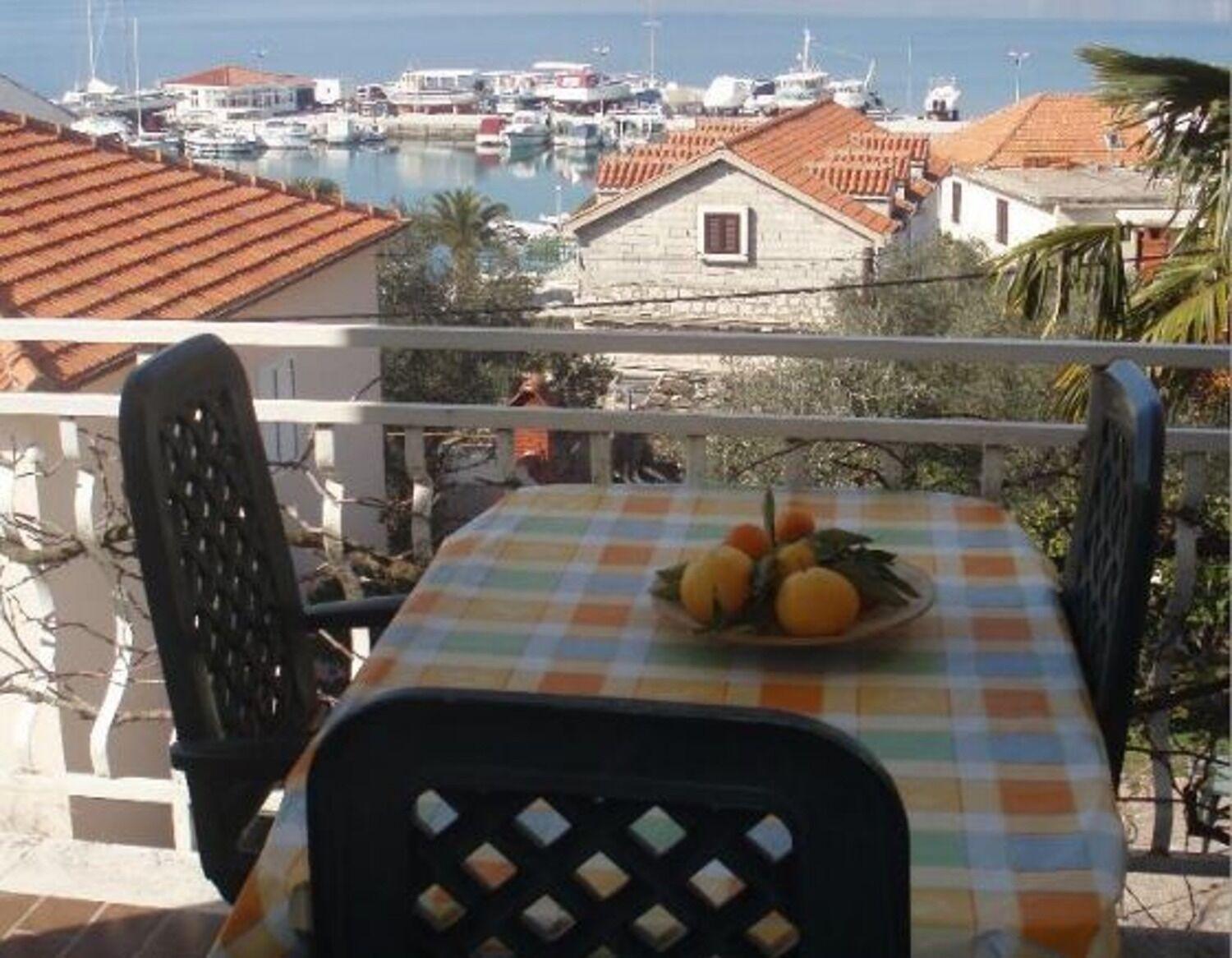 Apartments Biserka - 50 M From Beach Trogir Dış mekan fotoğraf