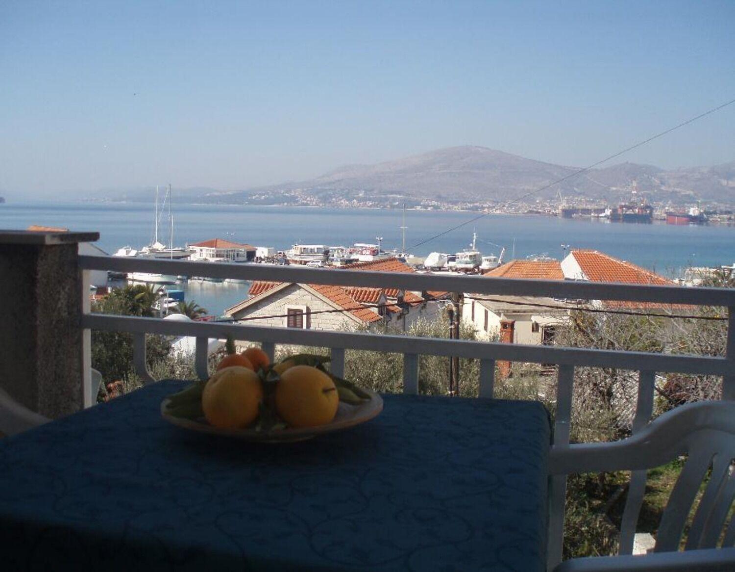 Apartments Biserka - 50 M From Beach Trogir Dış mekan fotoğraf