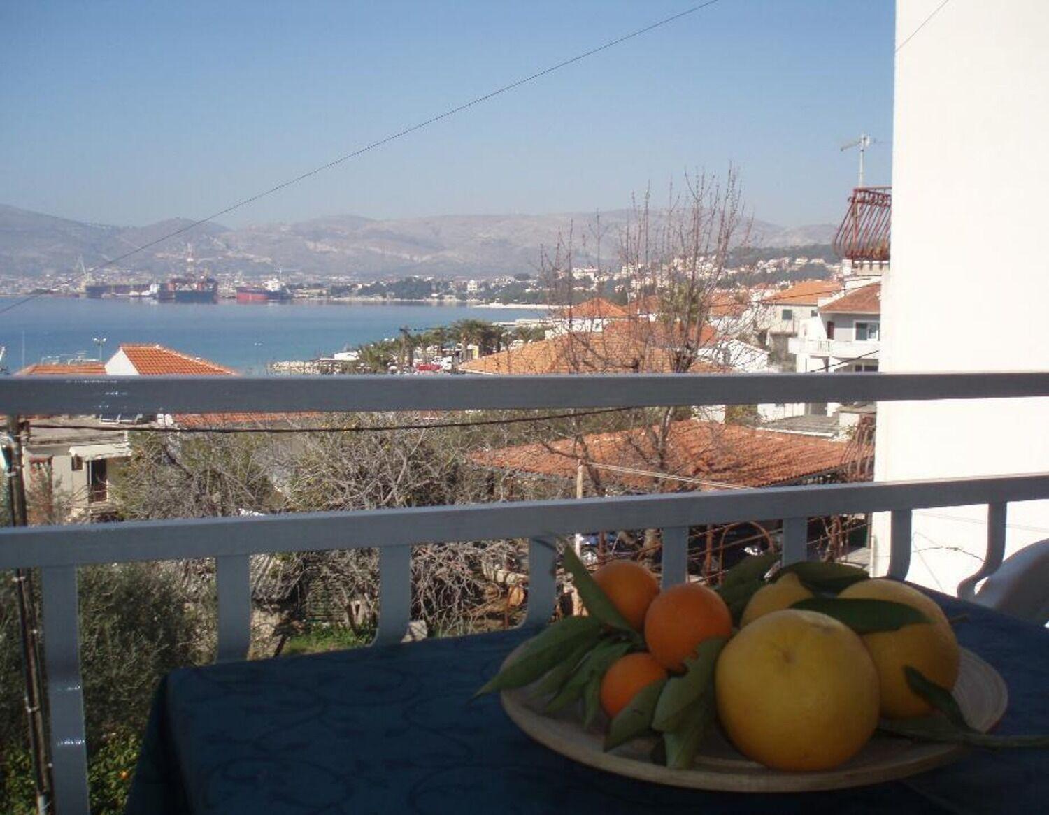 Apartments Biserka - 50 M From Beach Trogir Dış mekan fotoğraf