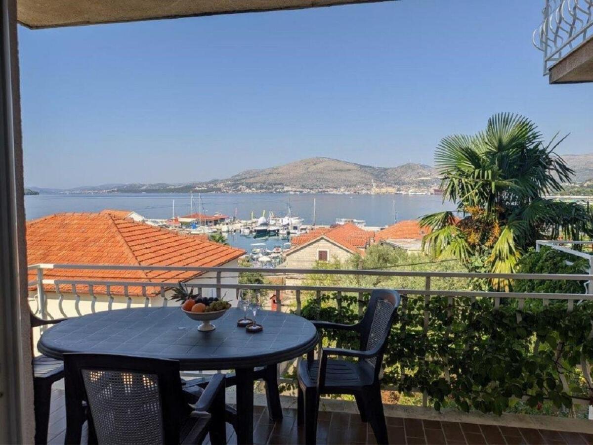 Apartments Biserka - 50 M From Beach Trogir Dış mekan fotoğraf