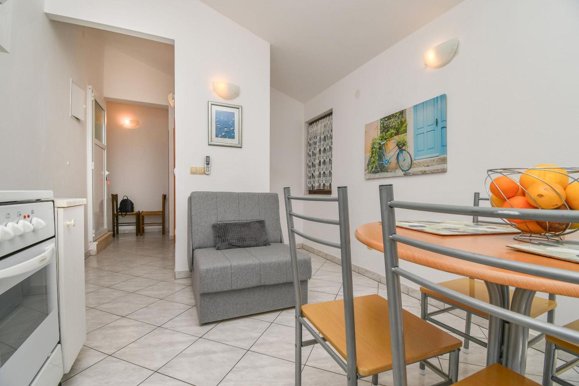 Apartments Biserka - 50 M From Beach Trogir Dış mekan fotoğraf