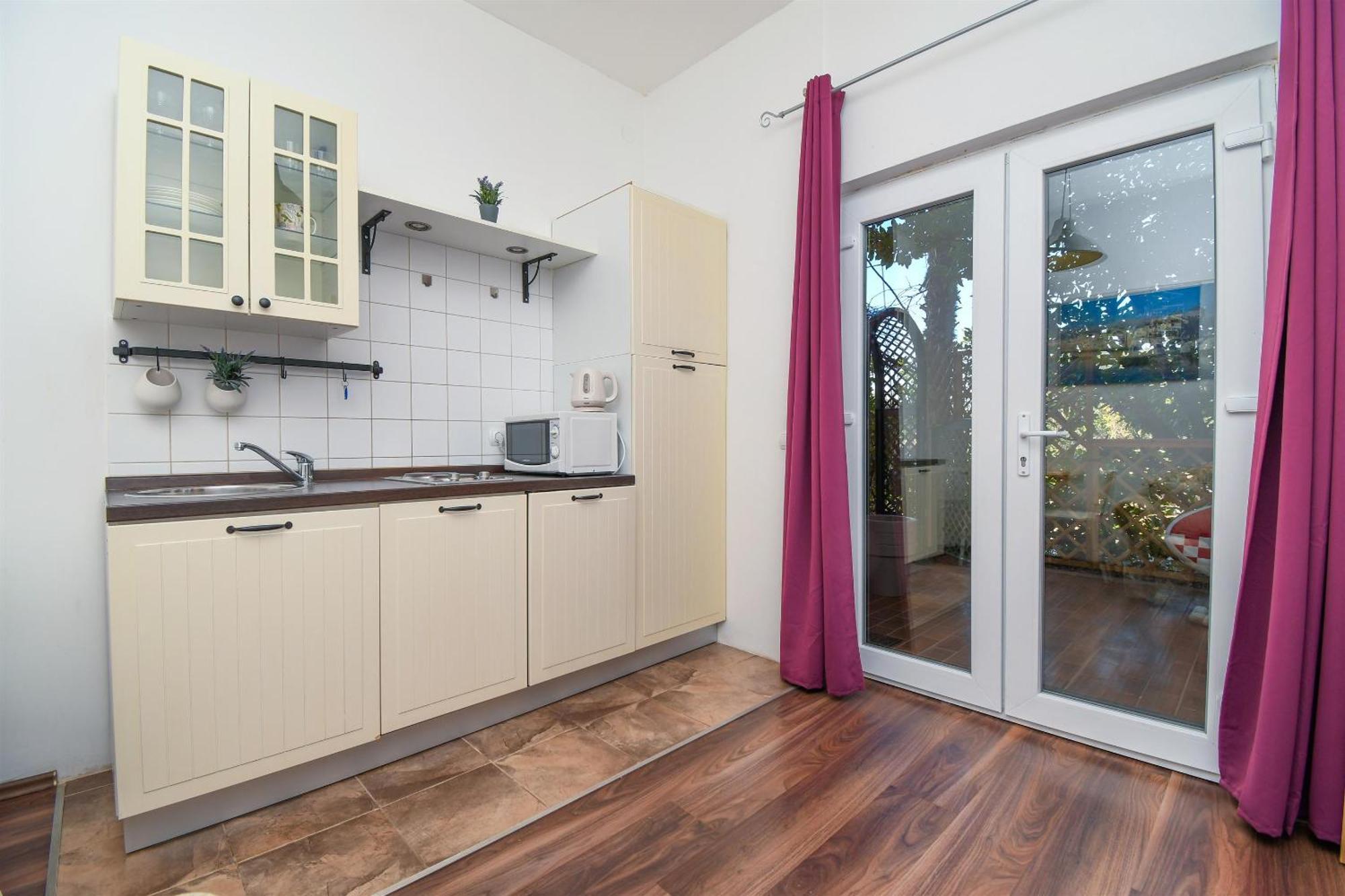 Apartments Biserka - 50 M From Beach Trogir Dış mekan fotoğraf