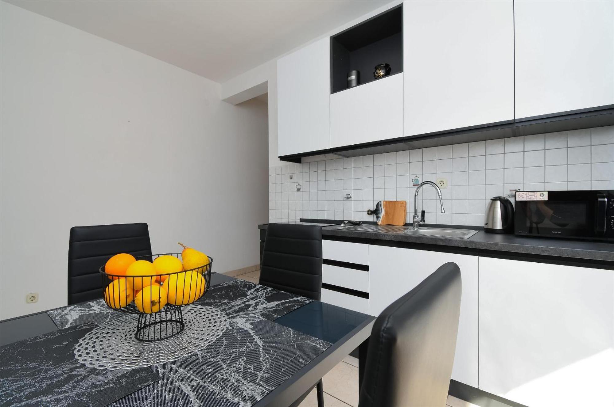 Apartments Biserka - 50 M From Beach Trogir Dış mekan fotoğraf